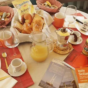 Bateau-hôtel Osman Aga