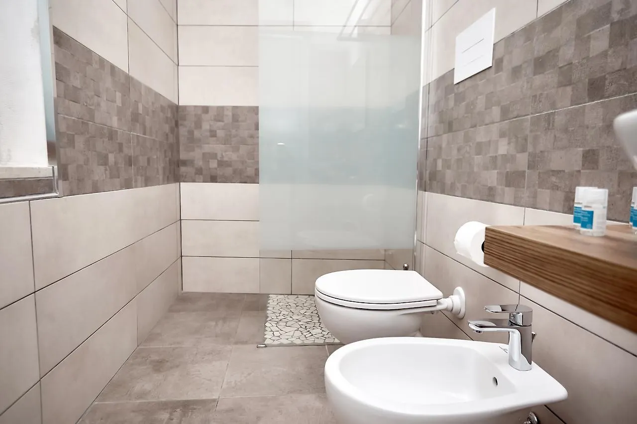 Villa Di Nera B&B Palermo Oda ve Kahvaltı